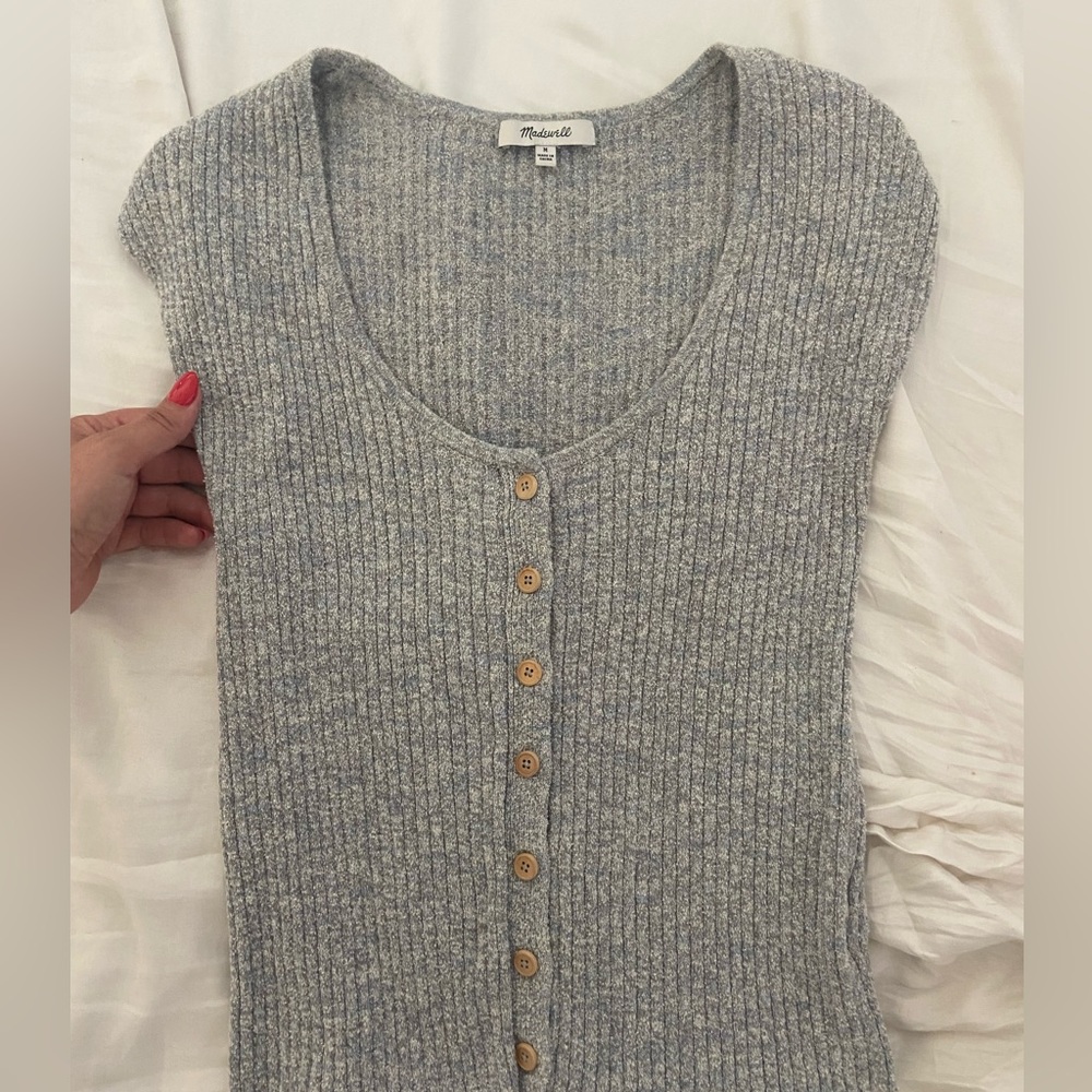 Size medium Madewell top in perfect condition.